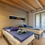 Semesterbostad Casa Meg Tremosine